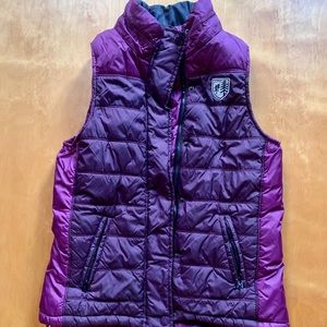 American Eagle Puffer Vest